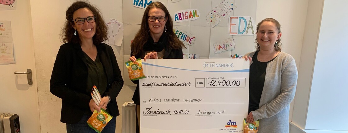 Spendenübergabe in der Caritas Einrichtung